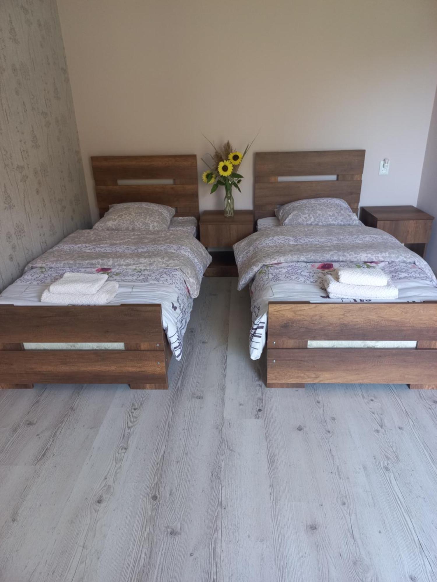 Bee House Hotel Pia Екстериор снимка