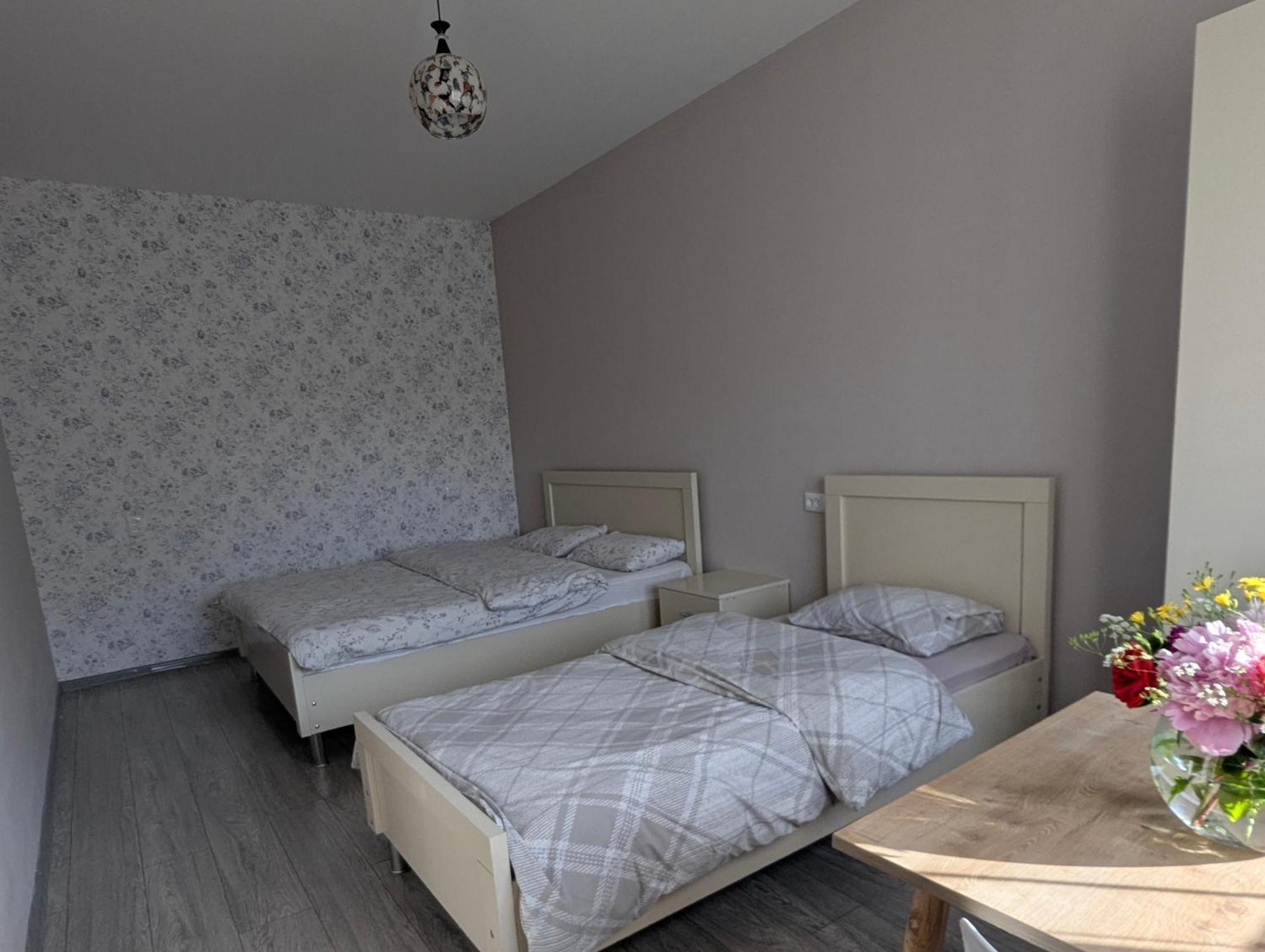 Bee House Hotel Pia Екстериор снимка